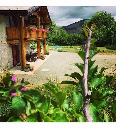 Le Antiche Orme Oda ve Kahvaltı Pievepelago